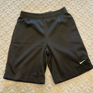 Boys size 7 Nike athletic shorts